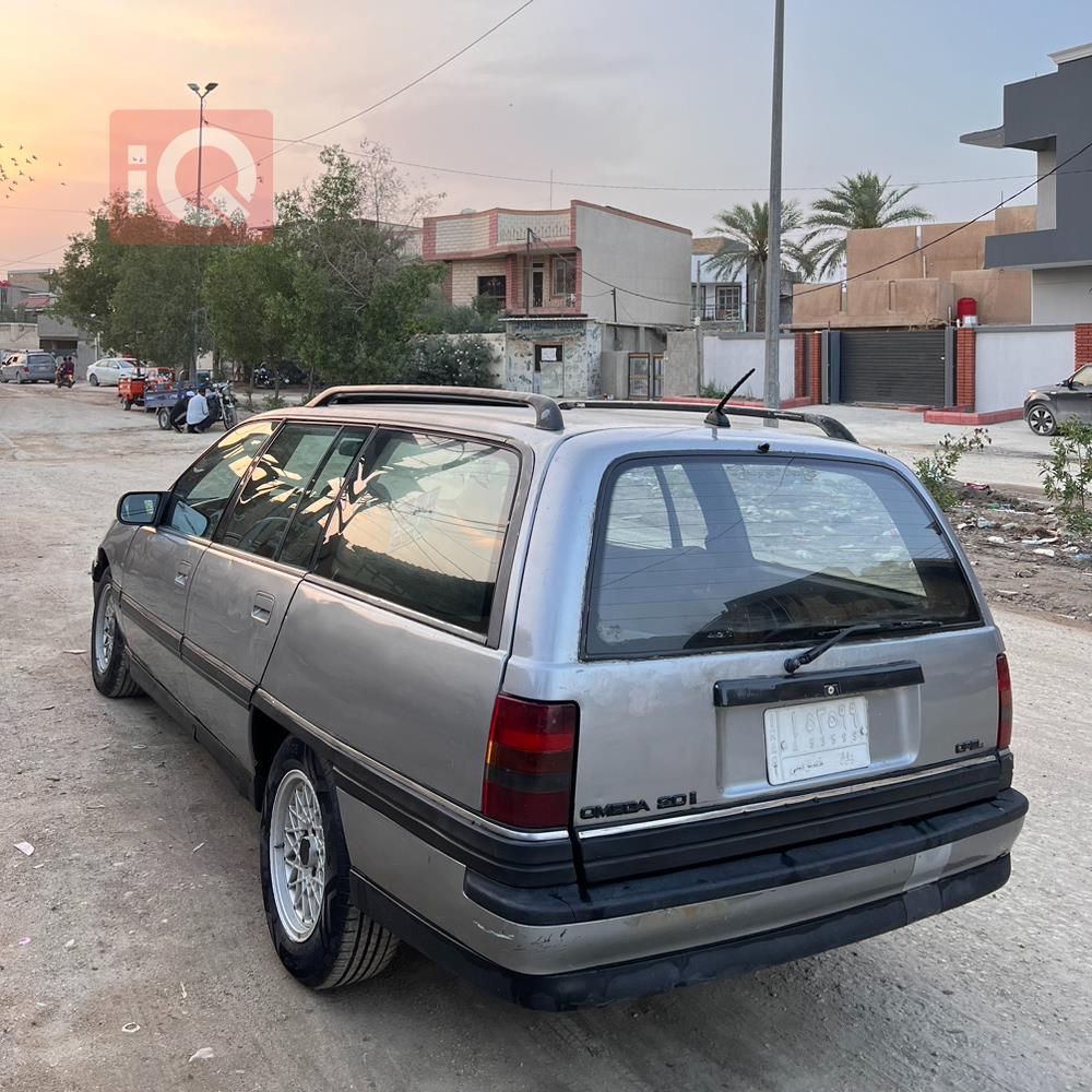 اوبل أوميغا